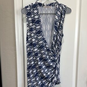 Navy and White Geometric Wrap Top / C37